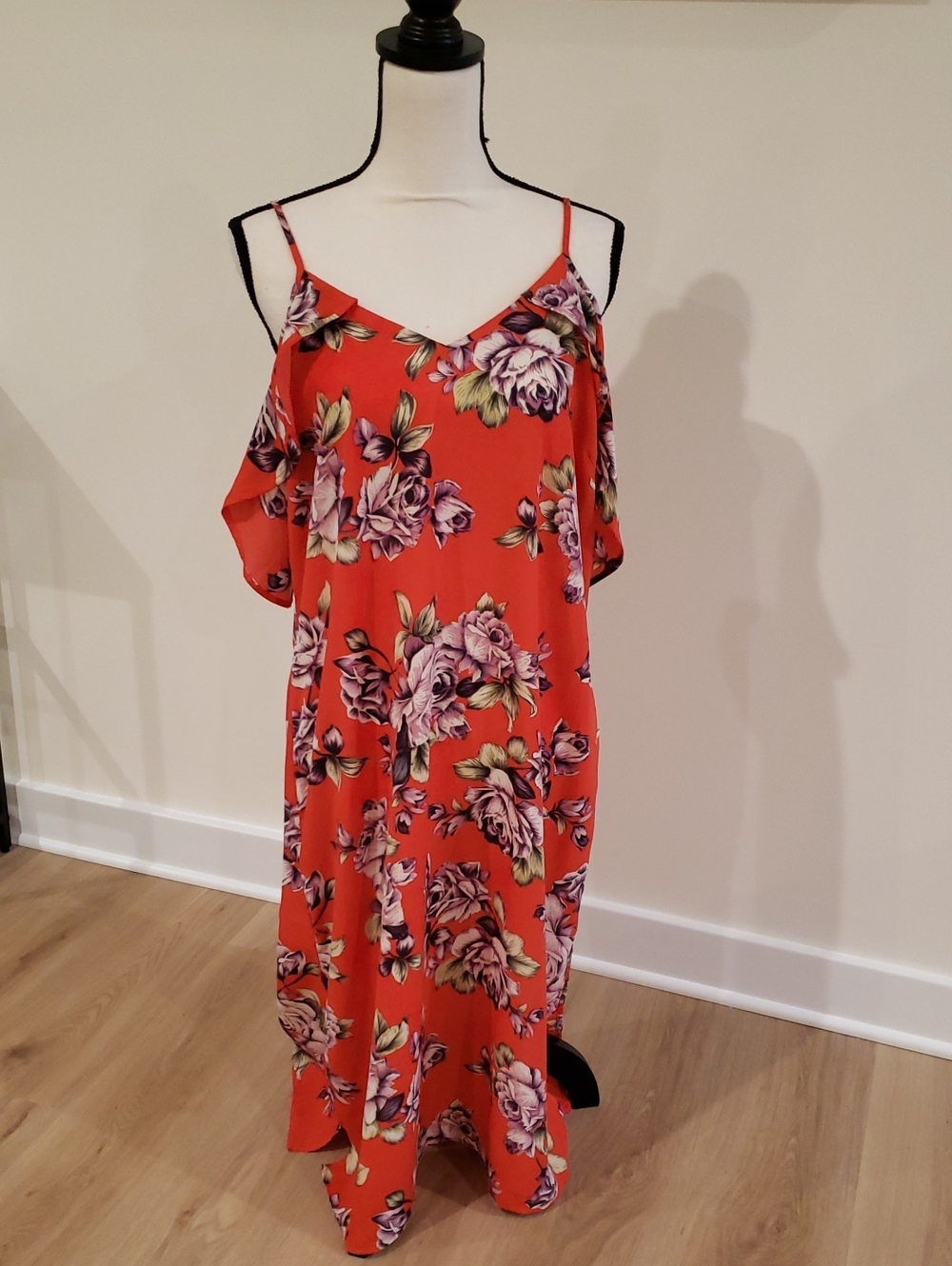 Monteau Los Angeles Floral Cold-Shoulder Dress in Red